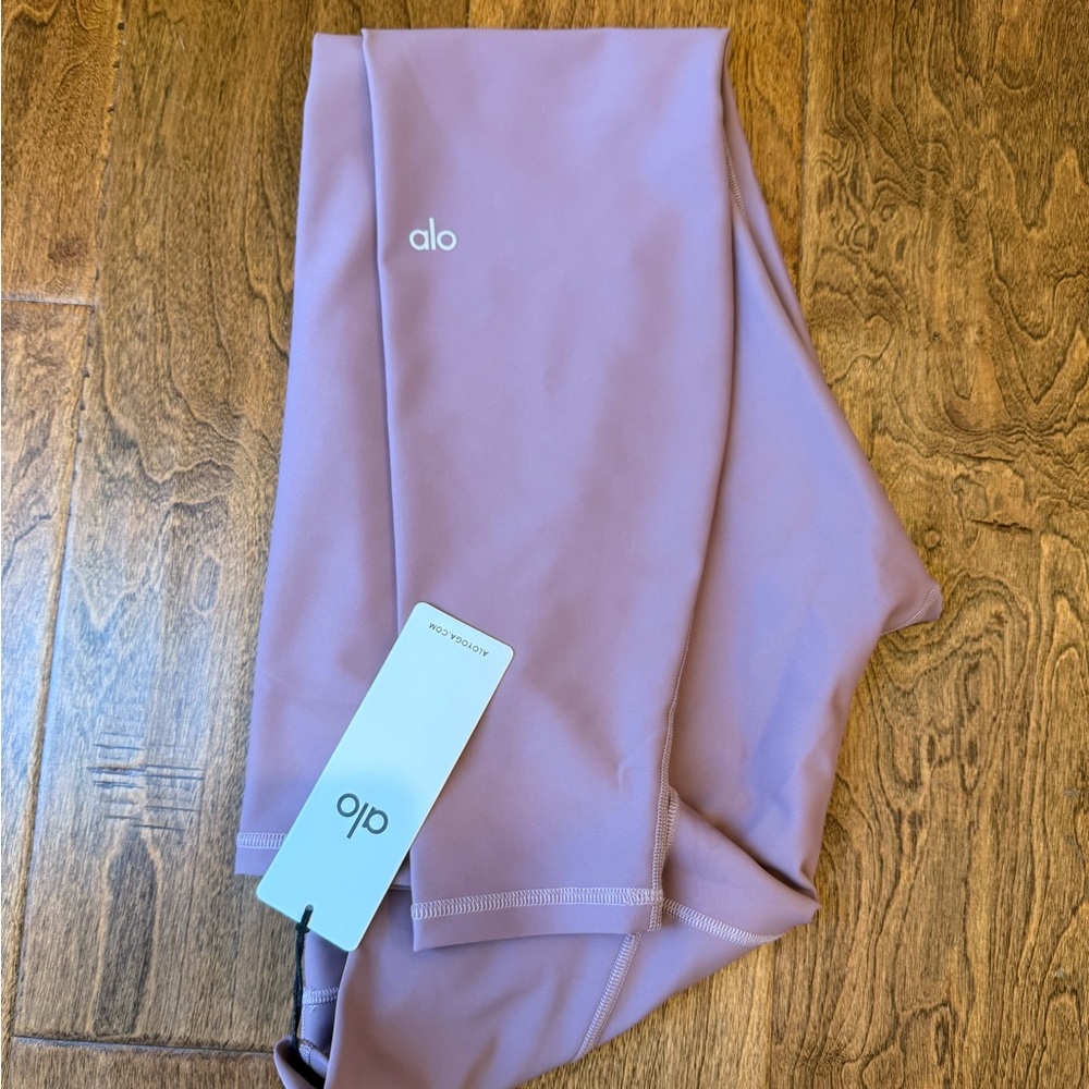 ALO Yoga Lavender Leggings